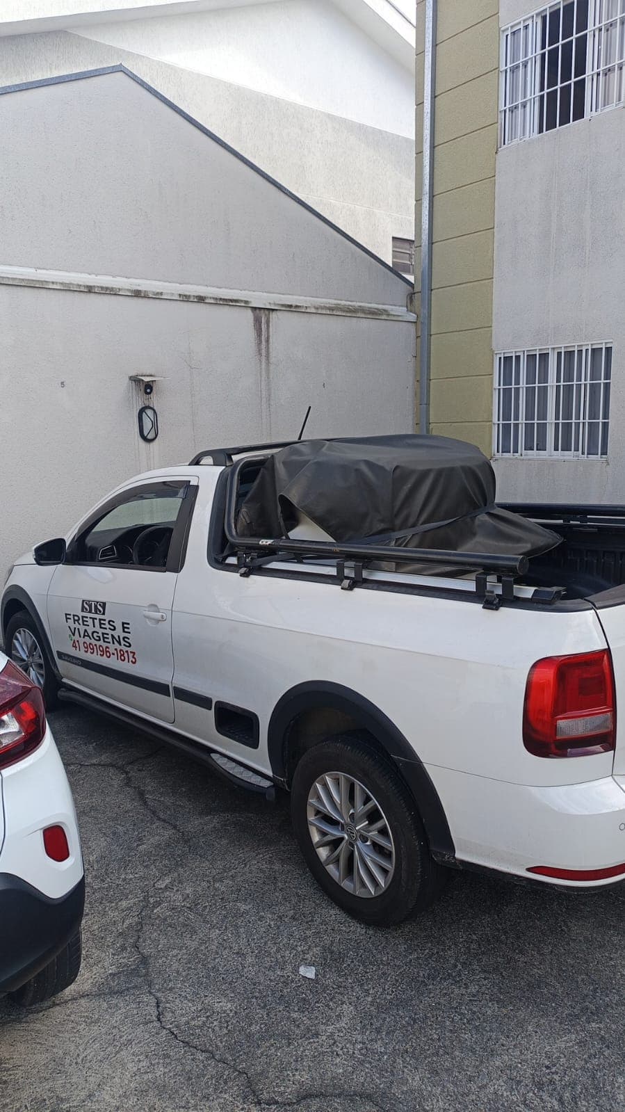 Frete com carga coberta em Curitiba — STS Fretes e Viagens